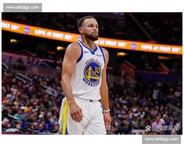 库里领衔勇士再战快船 西部强强对话看点拉满季后赛卡位战悬念升级 库里领衔勇士再战快船 西部强强对话看点拉满季后赛卡位战悬念升级