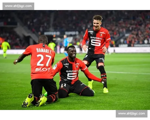 欧冠焦点战曼城对决摩纳哥攻防博弈掀起晋级风暴豪门夜全场火力对撞 欧冠焦点战曼城对决摩纳哥攻防博弈掀起晋级风暴豪门夜全场火力对撞